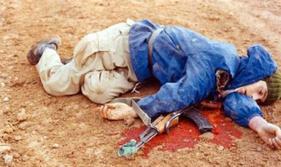شهیدی که عکسش بر اتاق منزل رهبر انقلاب نصب است